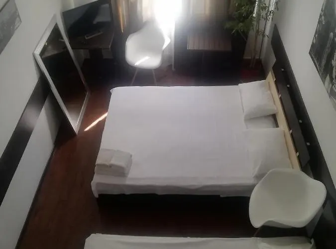 Reno On Deribasovskaya 3*