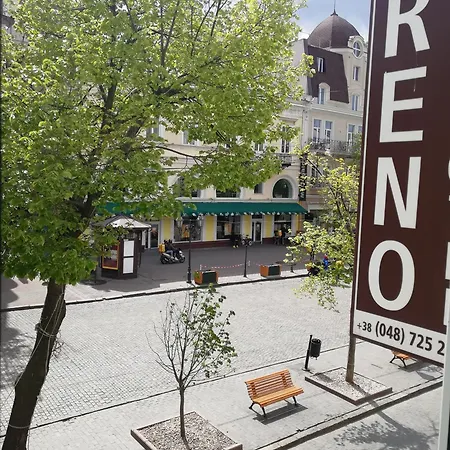 Reno On Deribasovskaya 3* Odesa