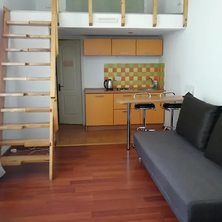 Reno On Deribasovskaya Aparthotel 3*