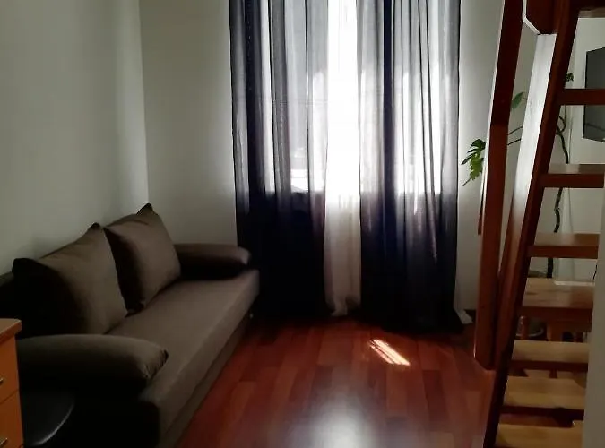 Reno On Deribasovskaya